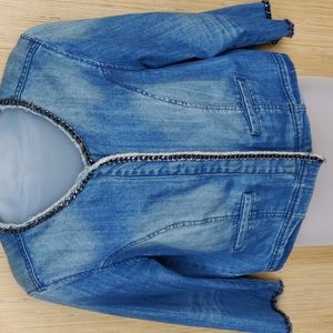 Cropped denim jacket